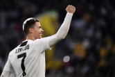 Cristiano Ronaldo, cheveux colorés, célèbre son 1er titre avec de la Juventus à l'issue de la victoire sur la Fiorentina à Turin, le 20 avril 2019