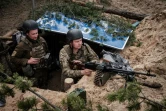 Des soldats ukrainiens près de Lyman, dans l'est de l'Ukraine, le 28 avril 2022