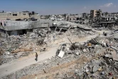 Vue des destructions à Khan Younès, grande ville du sud de Gaza, après le retrait des troupes israéliennes, le 7 avril 2024  