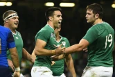 Le demi de mêlée irlandais Conor Murray (c) après avoir marqué un essai contre la France en Coupe du monde le 11 octobre 2015 au Millenium Stadium de Cardiff