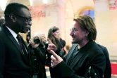 Le chanteur sénégalais Youssou N'dour et le chanteur irlandais de U2, Bono, le 9 octobre 2019 à Lyon 