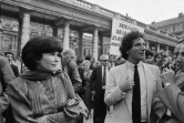 Le ministre de la Culture d'alors Jack Lang et la Première dame Danielle Mitterrand lors de la première Fête de la musique, le 21 juin 1982 à Paris