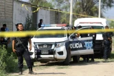 Des policiers sur les lieux où une fosse commune a été découverte, le 6 juin 2018 à Guadalajara, au Mexique