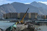 Une route en construction à Lhassa dans la région autonome du Tibet, le 2 juin 2021