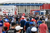 Les supporters de la France arrivent au stade Loujniki de Moscou pour la finale du Mondial face à la Croatie le 15 juillet 2018 