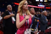 La déléguée de Floride Dana Dougherty tient une poupée à l'effigie de Donald Trump à la convention républicaine de Cleveland, Ohio le 18 juillet 2016