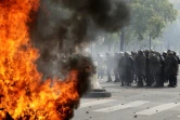 Heurts entre manifestants et forces de l'ordre pendant les défilés du 1er mai 21019 à Paris