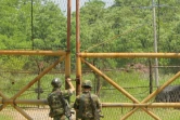 Des soldats sud-coréens ferment une barrière à la frontière avec la Corée du Nord, à Chulwon, au nord de Séoul, le 23 juin 2009