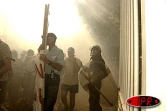 Jeudi 19 juin 2003
Des affrontements ont une nouvelle fois opposé les forces de l'ordre à des grévistes de l'Éducation nationale
(Photo Noël Thomas)
