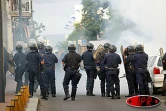 La manifestation des personnels de l'Éducation nationale à Saint-Denis a dégénéré en affrontements avec les forces de l'ordre le lundi 19 mai 2003