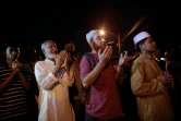 Des membres de la communauté musulmane prient près de la mosquée Al-Furqan Jame à New York le 13 août 2016