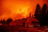 Les flammes du Caldor Fire ravagent plusieurs maisons en Californie, le 30 août 2021