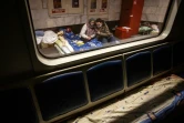 Des habitants de Kiev réfugiés dans le métro de la capitale ukrainienne pour se protéger des bombardements russes, le 19 mars 2022