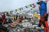 Des membres d'une expédition au camp de base de l'Everest, le 2 mai 2021 au Népal