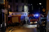 Des pompiers sur les lieux d'un incendie dans un immeuble d'habitation à Aubervilliers, le 19 août 2018