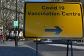 Un panneau indiquant un centre de vaccination à Londres le 22 mars 2021