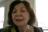 Une vraie solidarité s?est créée autour de Jacqueline Sebban dans son immeuble parisien, dont elle la doyenne. Lors d'une visio réunion de famille avec sa famille, chez elle à Paris, le 4 mai 2020 

