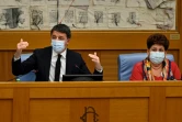 Matteo Renzi lors d'une conférence de presse à Rome, le 13 janvier 2021, en compagnie de la ministre de l'Agriculture démissionnaire Teresa Bellanova