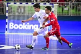 Les Brésiliens Douglas Junior (g) et Robinho, lors du match pour la 3e place du Championnat d'Europe de futsal, entre le Kazakhstan et la Russie, le 10 février 2018 à Ljubljana (Slovénie)