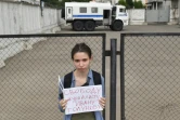Une manifestante réclamant, le 8 juin 2019, la liberté pour le journaliste russe d'investigation Ivan Golounov, arrêté sur acusations de trafic de drogue. La seule forme de manifestation qui en Russie n'exige pas une autorisation préalable est une seule personne avec une pancarte