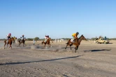 Des jockeys participent à la première course de chevaux de la saison à l'hippodrome de Biligoni, le 30 novembre 2024 au Tchad