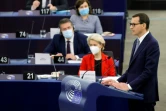 Le premier Minitre polonais Mateusz Morawiecki s'exprime devant le parlement européen à Strabsourg lors d'un débat sur le conflit sur entre la Pologne et l'UE sur la primauté du droit européen le 19 octobre 2021