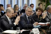 Le ministre français de l'Economie, Bruno Le Maire (c), lors d'une réunion du FMI et de la Banque Mondiale, le 17 octobre 2019 à Washington