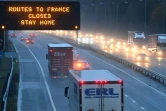 Les conducteurs britaniques sont avertis que les voies permettant d'accéder à la France sont fermées, le 21 décembre 2020