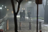 Des policiers bloquent l'accès à la zone entourant l'ambassade des Etats-Unis à Podgorica, au Monténégro, le 22 février 2018