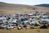 Des milliers de personnes venues en caravanes et camping-cars pour participer à une rave-party sauvage dans le parc national des Cévennes, le 10 août 2020 en Lozère