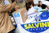 Deux mois et demi après les élections en Italie, le Mouvement 5 étoiles (antisystème) et la Ligue (extrême droite) doivent présenter lundi au président Sergio Mattarella, et à tout le pays, leur choix de chef du futur gouvernement populiste.