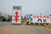 Un véhicile militaire sud-coréen sur le pont Tongil qui relie à la Corée du Nord, à Paju le 17 juin 2020