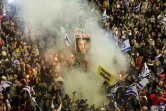 Manifestation, le 6 avril 2024 à Tel Aviv, contre le Premier ministre israélien Benjamin Netanyahu et pour réclamer la libération des 129 otages toujours captifs, dont 34 sont morts selon l'armée, sur les quelque 250 enlevés le 7 octobre lors de l'attaque sans précédent du Hamas