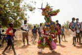 Un participant au festival kankurang à Janjanbureh, le 27 janvier 2024 dans l'est de la Gambie