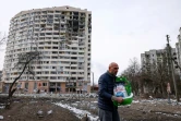 A Tcherniguiv, dans le nord de l'Ukraine, le 4 mars 2022 après des frappes russes meurtrières la veille
