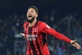 La joie de l'attaquant français de l'AC Milan, Olivier Giroud, après avoir ouvert le score face à Naples, en clôture de la 28e journée de Serie A, le 6 mars 2022 au Stade Diego Armando Maradona