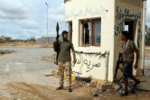 Des combattants loyaux au gouvernement libyen (GNA) reconnu par la communauté internationale sur une ligne de front au sud de Tripoli le 8 octobre 2019.
