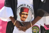 Une partisane de Mohammed Bazoum arbore un T-shirt à l'effigie du candidat, le 23 décembre 2020 à Diffa, au Niger