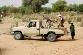 Un convoi des forces de sécurité soudanaises déployé à al-Geneina, capitale du Darfour-Ouest, le 2 avril 2016 