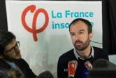 Face aux médias Manuel Bompard, coordinateur des campagnes de LFI, le 25 novembre 2017 à Cournon-d'Auvergne près de Clermont-Ferrand