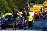 Le coureur d'Ineos Michal Kwiatkowski s'offre la 18e étape du Tour de France devant son équipier Richard Carapaz, le 17 septembre 2020 à La Roche-sur-Foron
