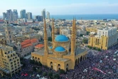 Vue aérienne du centre de Beyrouth où une foule de Libanais manifestent contre le pouvoir, le 20 octobre 2019