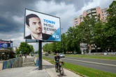 Une affiche électorale du parti de centre-droit Nouvelle Slovénie (NSi) avant les élections législatives, le 21 mai 2018 à Ljubljana, en Slovénie