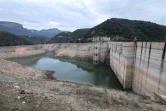 Le barrage de Sau, à très faible niveau d'eau, dans la province de Gérone en Catalogne, le 15 janvier 2024