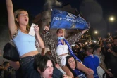 Des fans de Chelsea fêtent la victoire en Ligue des Champions le 29 mai 2021 à Londres