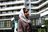 Lina Mommadi, scientifique afghane, devant un complexe hôtelier de Shengjin, le 11 septembre 2021 en Albanie