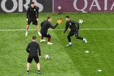 Luis Suarez et l'Uruguay (d) préparent le match contre l'Egypte dans le groupe A du Mondial russe, le 14 juin 2018 à Ekaterinbourg