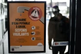 Un panneau "Pénurie d'eau potable à Groix", le 21 juin 2022 sur l'Île de Groix, Morbihan