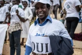 Un partisan de la victoire du "oui" au référendum sur un changement de Constitution, à Bangui le 28 juillet 2023