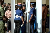Le public se presse à l'entrée du tribunal pour le verdict du procès de Hissène Habré le 30 mai 2016 à Dakar